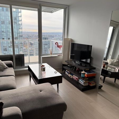 Beautiful 1 Bedroom Condo In Yaletown 밴쿠버 외부 사진