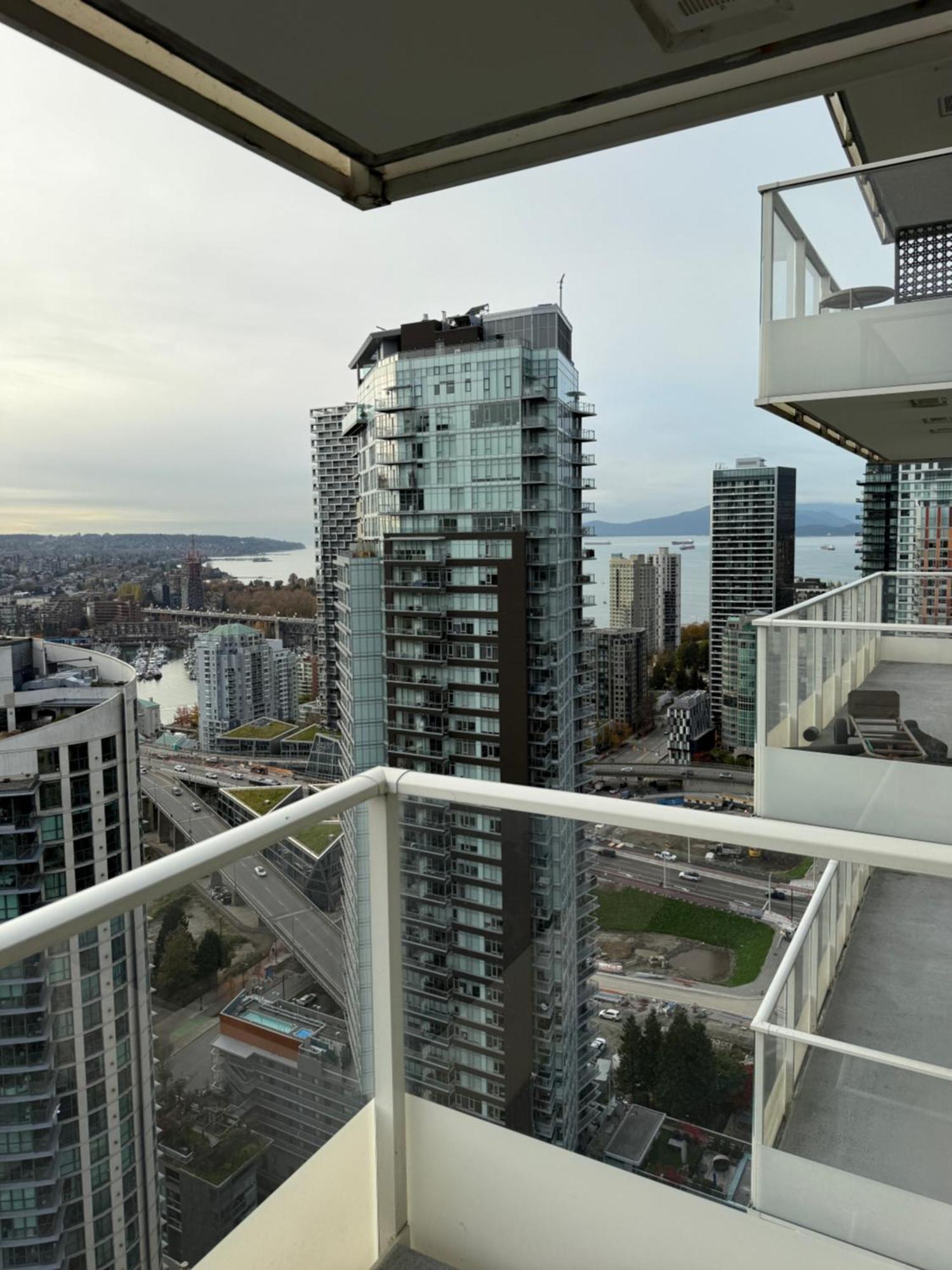 Beautiful 1 Bedroom Condo In Yaletown 밴쿠버 외부 사진